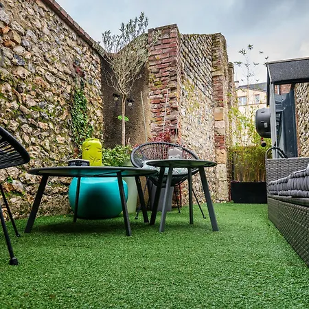 Maison Leonard * أونفلور