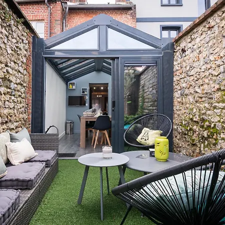 Holiday home Maison Leonard