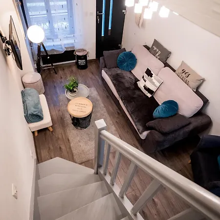 Holiday home Maison Leonard